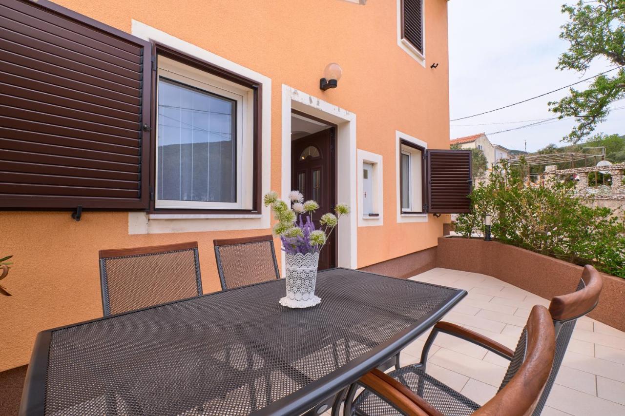 Apartmani Tanja Martinscica  Ngoại thất bức ảnh